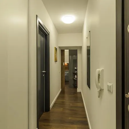 Apartament прекрасен деси 3 в нова сграда Varna