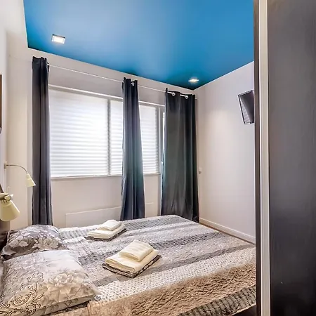 Apartament прекрасен деси 3 в нова сграда Varna